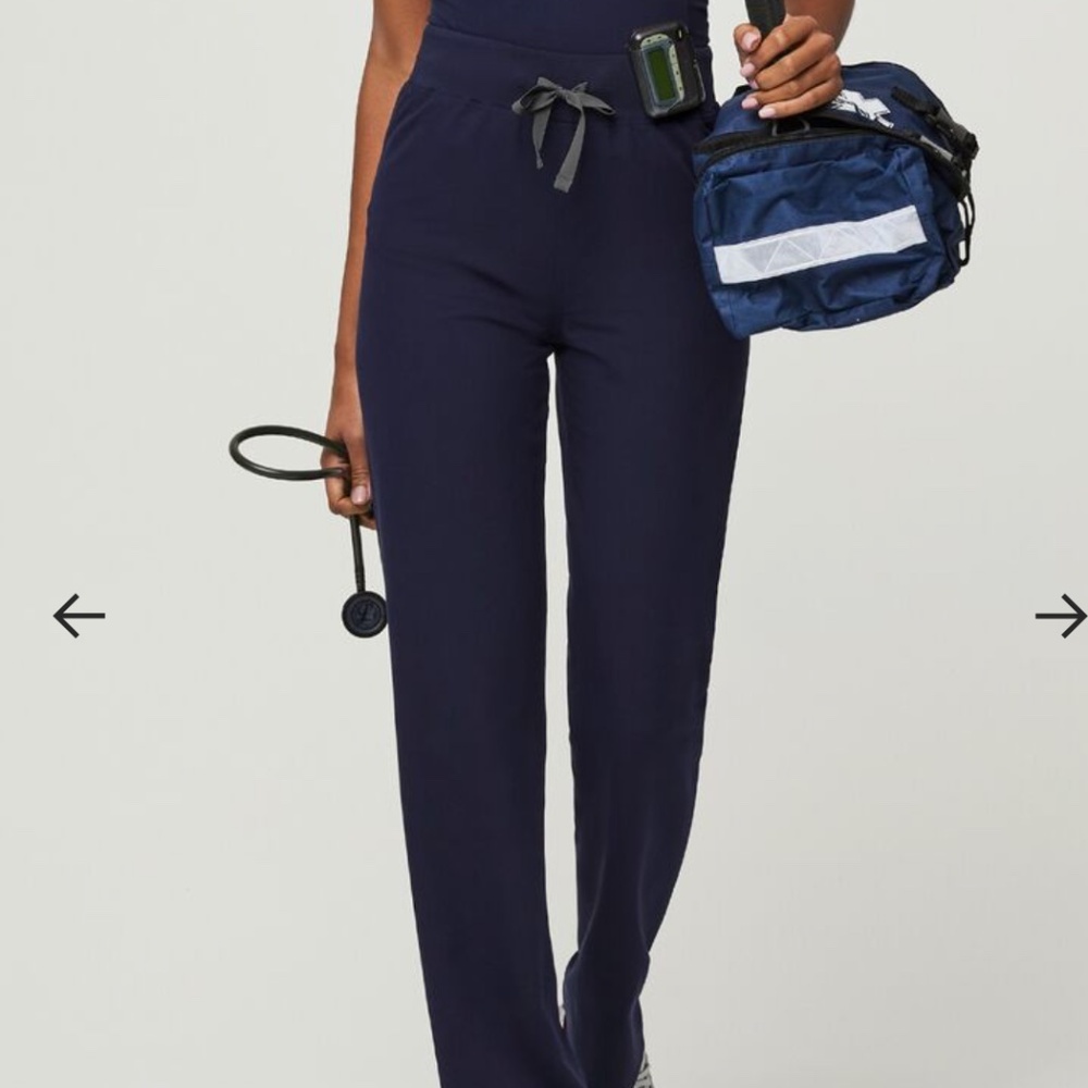 women's Navy Livingston™ High Waisted - Petite Basic Scrub Pants - S - Petite /